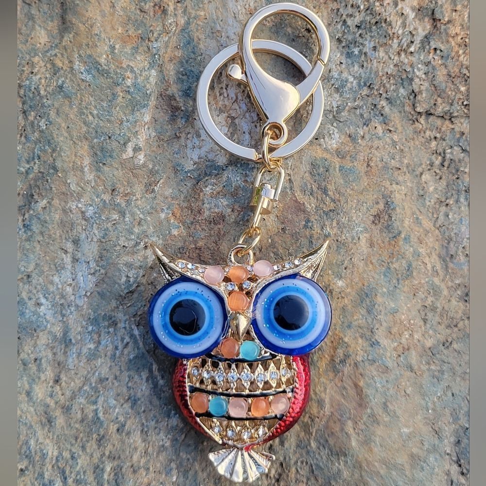 Crystal Owl Keychain - Picture 5 of 6